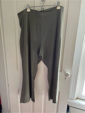 J. Jill Olive Green Straight Leg Pants size 4xl